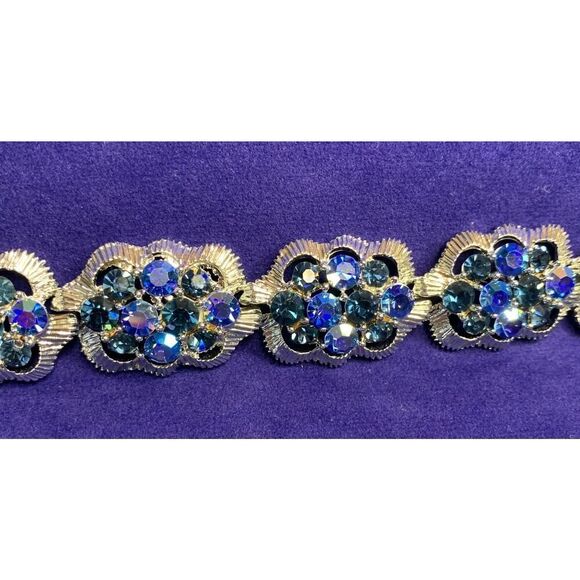 Navy and Light Blue Crystal Bracelet in Silver wash, Vintage - Picture 6 of 6